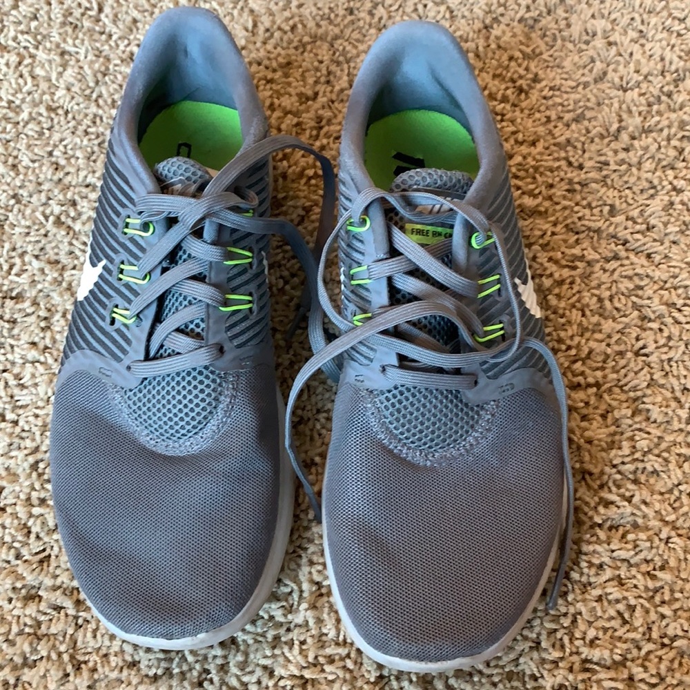 Women’s Nike shoes